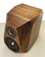 Diapason - hochwertige Monitore aus massivem Walnuss